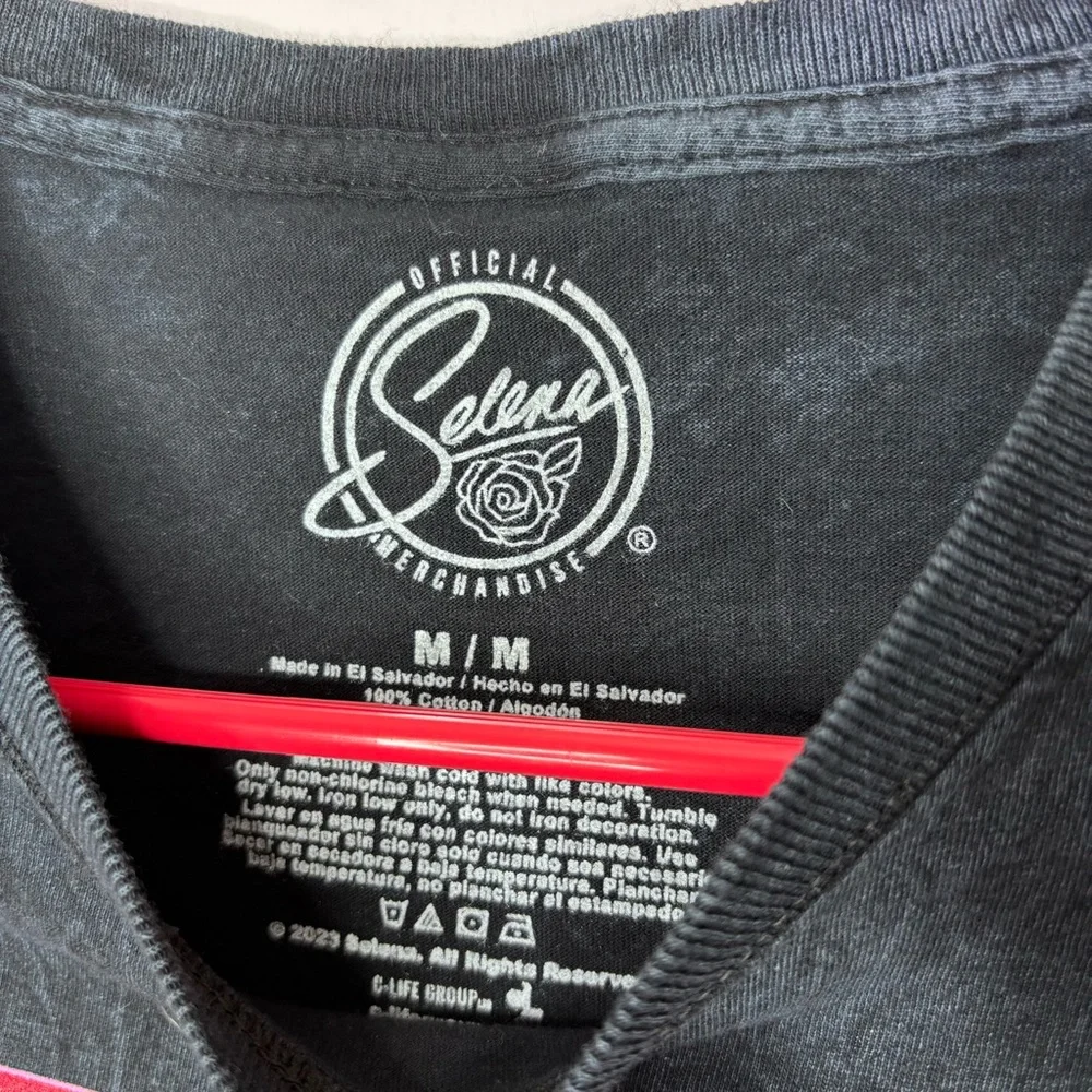 Selena Graphic Tee - Picture 2 of 3